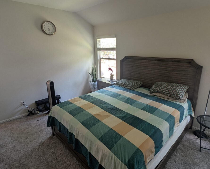 Master Bedroom - 8244 Brashear Trl