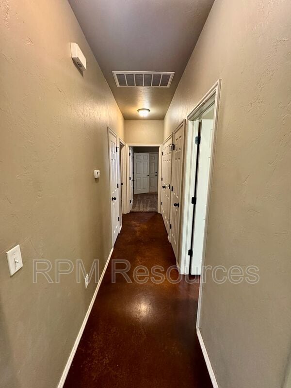 Building Photo - 1824 Post Oak Rd