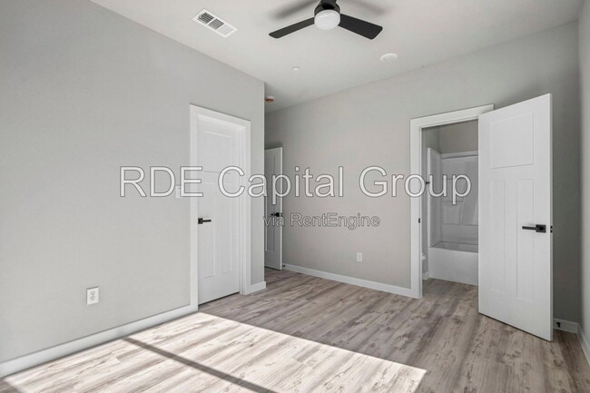 Building Photo - 948 S Corinth St Rd
