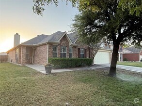Building Photo - 13365 Austin Stone Dr