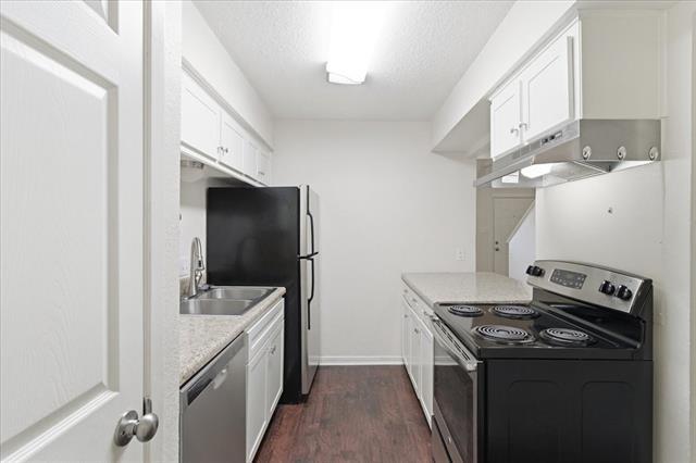 Building Photo - 1200 Tyra Ln