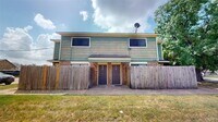Building Photo - 2807 Longmire Dr