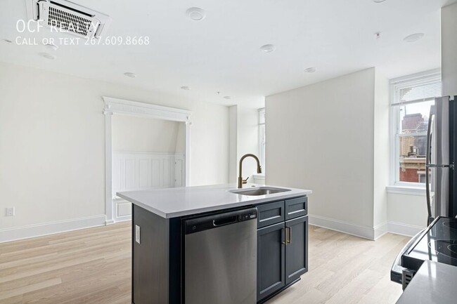 Primary Photo - Modern Renovated Fairmount Studio Apartment