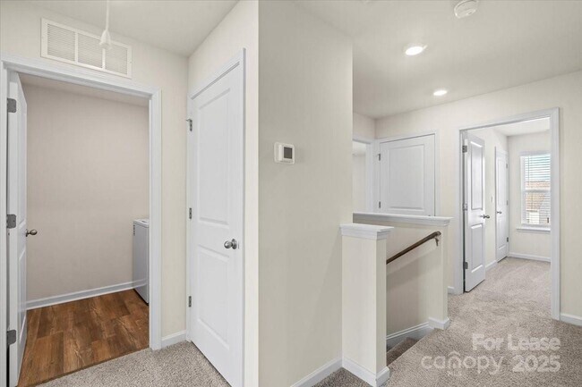 Building Photo - 1339 37th Ave Lane NE