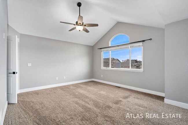 Building Photo - 893 Shirttail Peak Ct