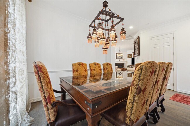 Building Photo - 2842 Briarhurst Park