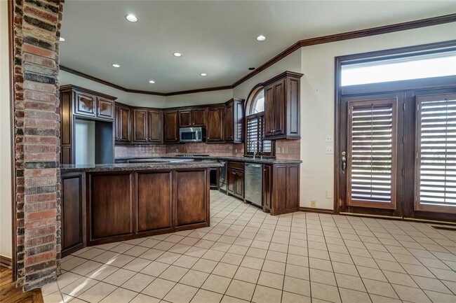 Building Photo - 1300 Irvine Dr