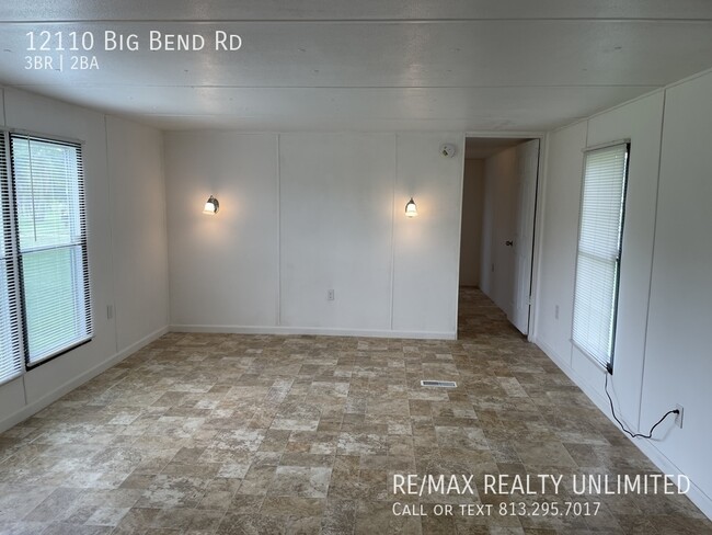 Building Photo - 1 acre Home - 12110 Big Bend Rd Riverview,...