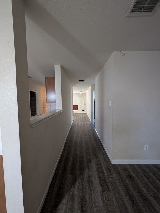 Building Photo - Spacious 4BR House in Wylie-10x10x10Storag...
