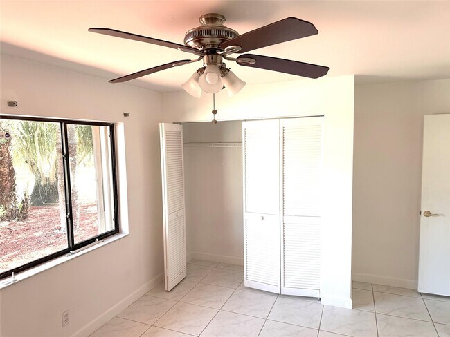 Building Photo - 676 NW 107th Ln