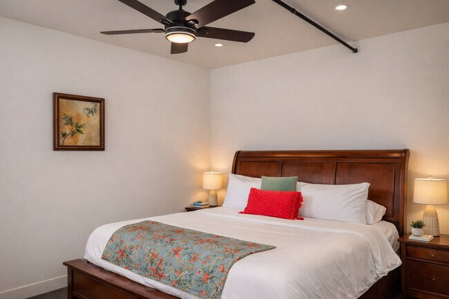 Building Photo - 217 S Badger Ave