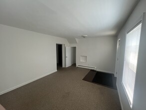 Building Photo - 381 Reservoir Ave
