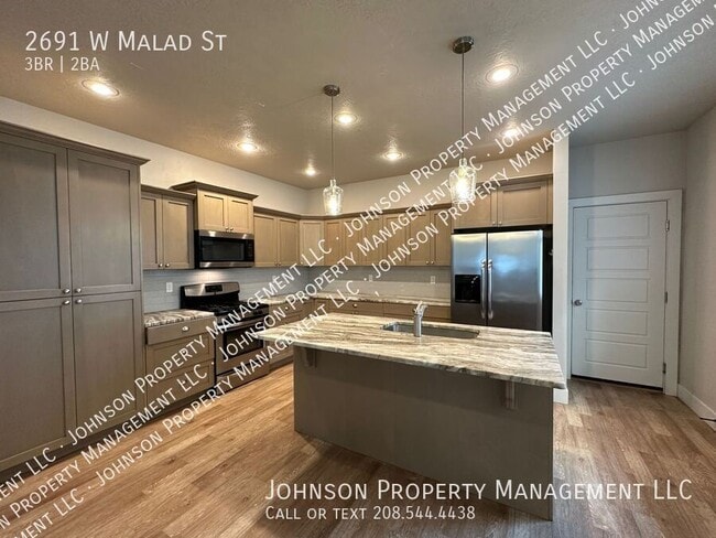 Building Photo - 2691 W Malad St