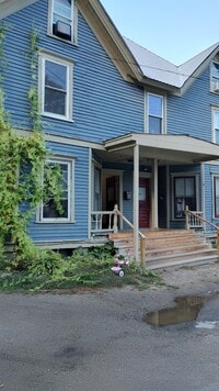 Building Photo - 13 Locust St