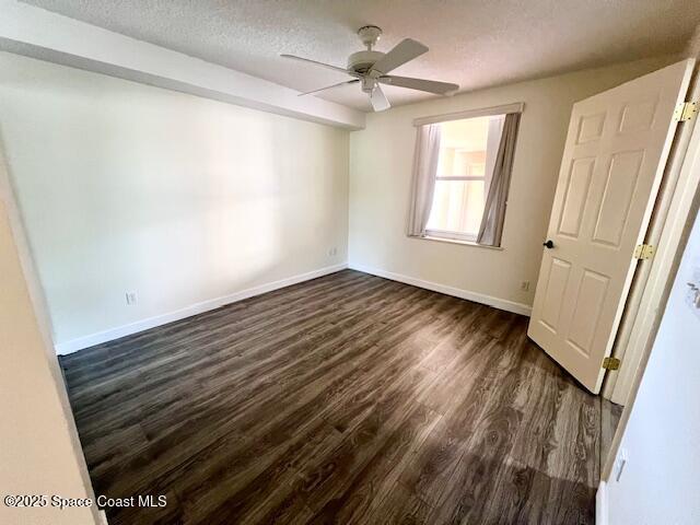 Building Photo - 102 Riverside Dr