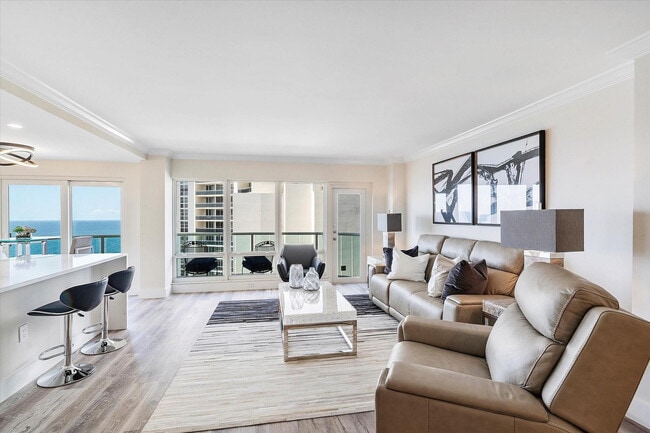 Building Photo - 3400 Galt Ocean Dr