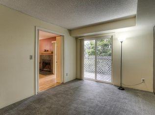 Building Photo - 8813 Colorado Blvd Apt 202