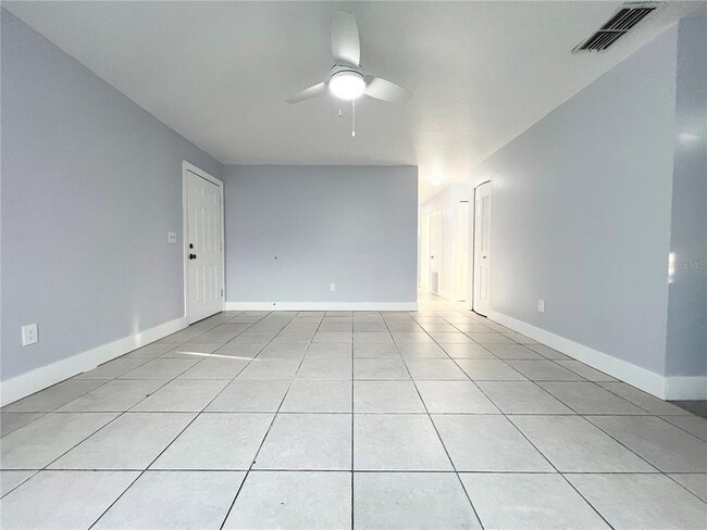 Building Photo - 11340 Cardiff Dr