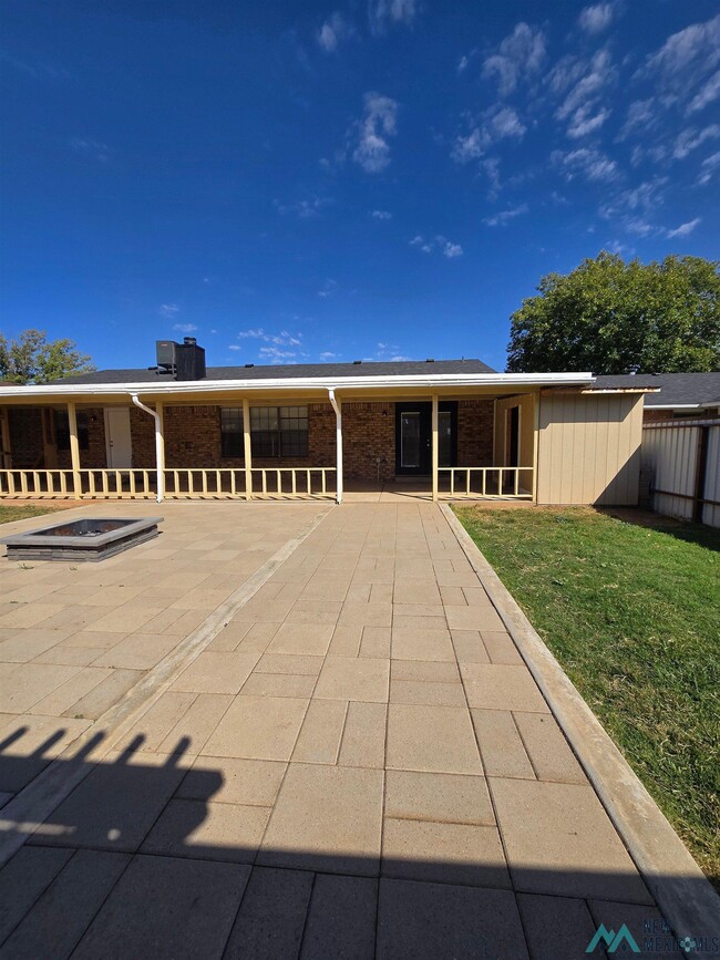 Building Photo - 309 Chanticleer Pl