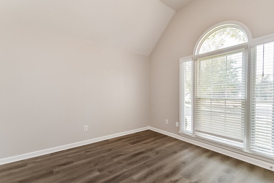 Building Photo - 1584 Appling Wood Cove N