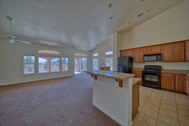 Building Photo - 1121 Bourbon St