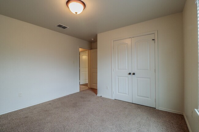 Building Photo - 9806 Avenue W