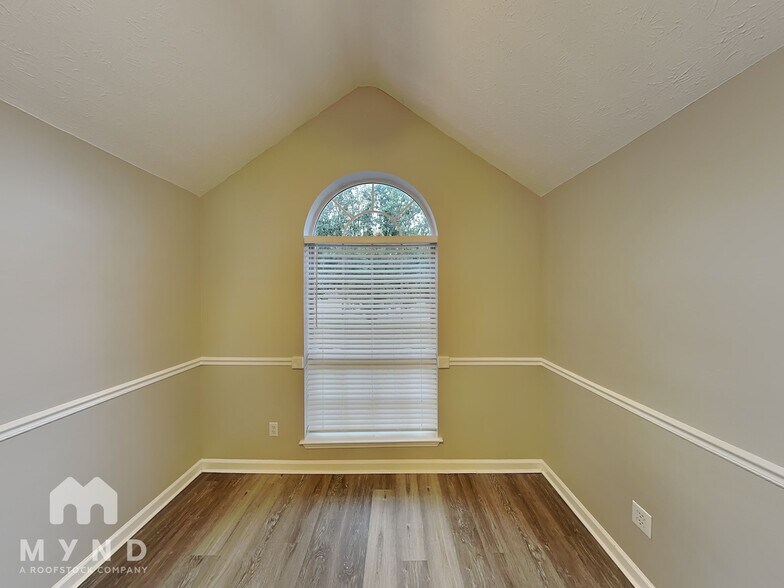 Building Photo - 308 Pine Ridge Ln