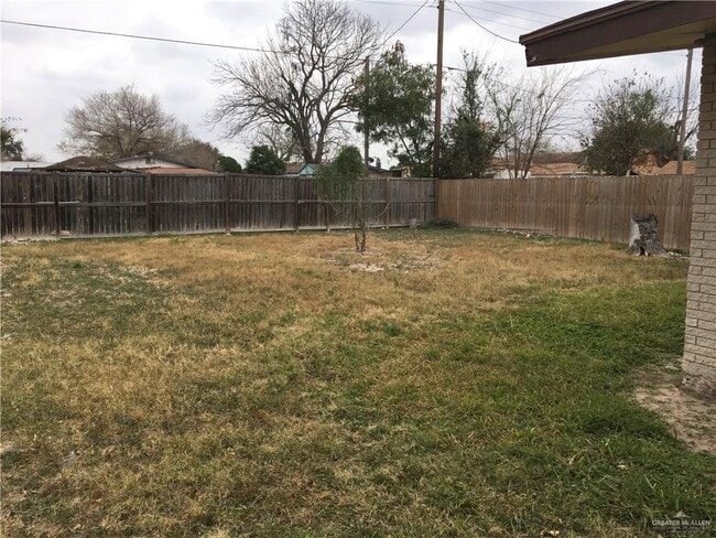 Building Photo - 5-27 1/2 N 27 1/2 St