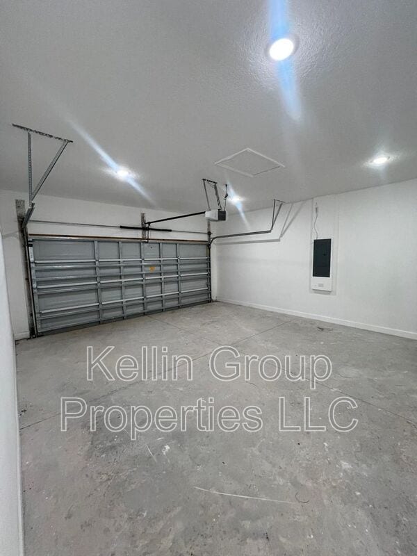 Building Photo - 2281 Whitley Ln