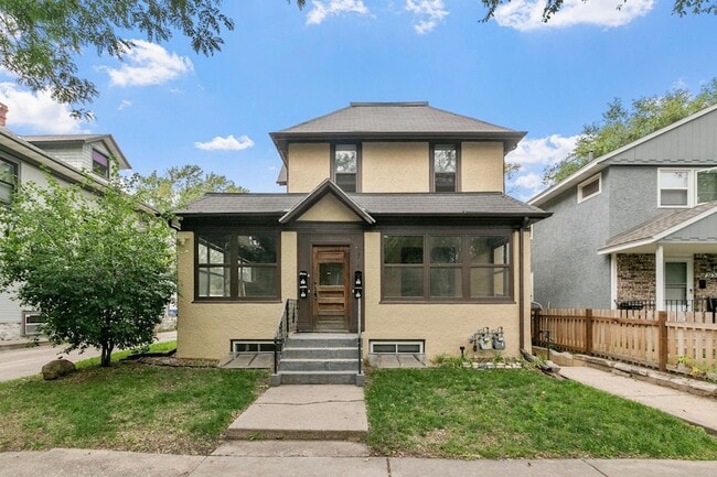 Building Photo - 2744 Fremont Ave S