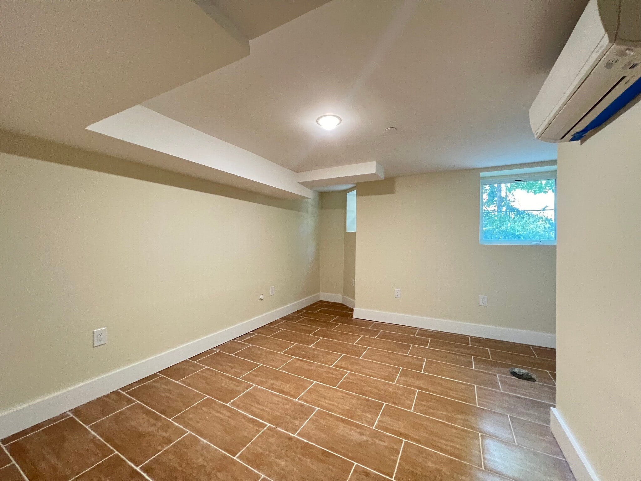 Unit 2 - 44 Van Nostrand Ave