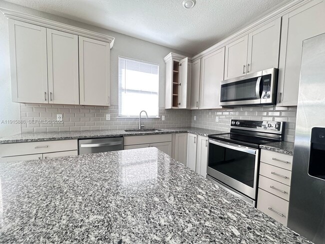 Building Photo - 4016 Basket Oak Cir