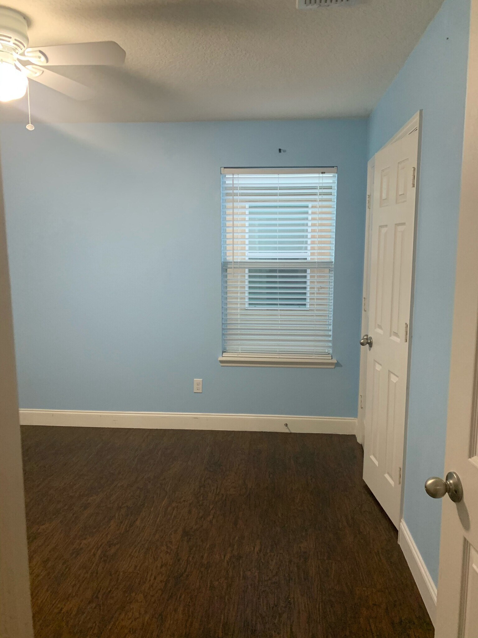 Building Photo - 2744 Stanwood Dr