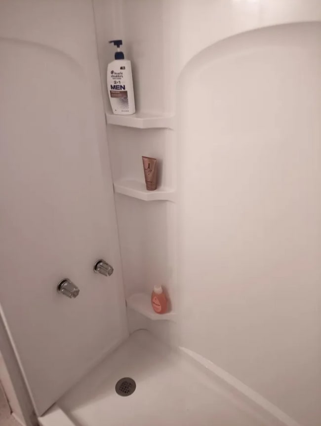 Building Photo - 2753 Deans Bridge Rd