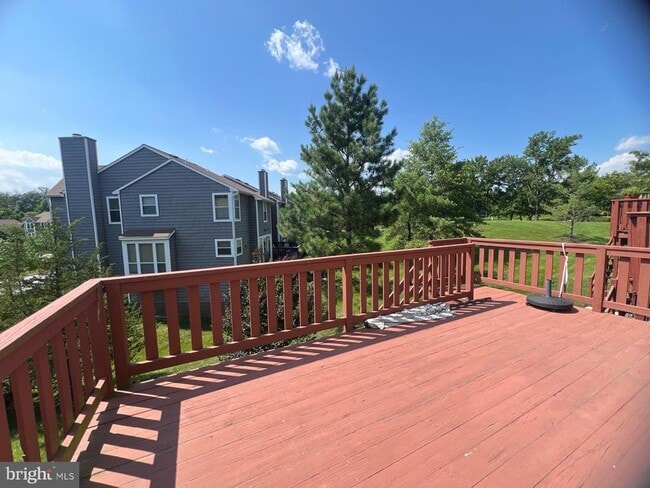 Building Photo - 7712 Chatfield Ln