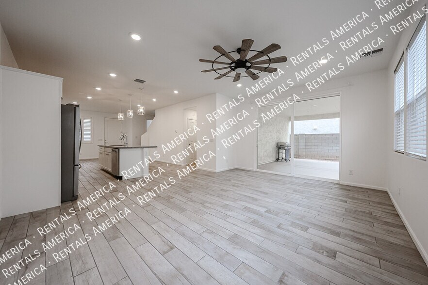 Building Photo - 1857 W 22nd Ave