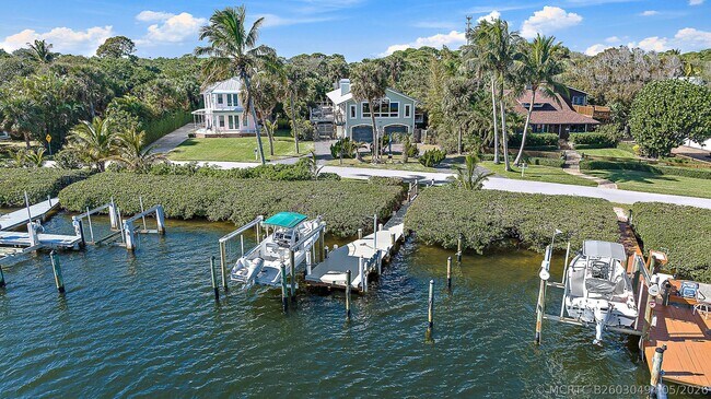 Building Photo - 12140 SE Indian River Dr N