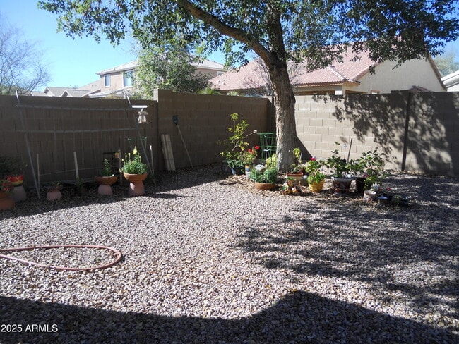 Building Photo - 13558 W Port Royale Ln