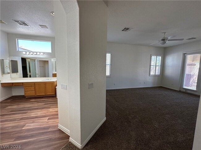 Building Photo - 3008 Teal Beach Ct