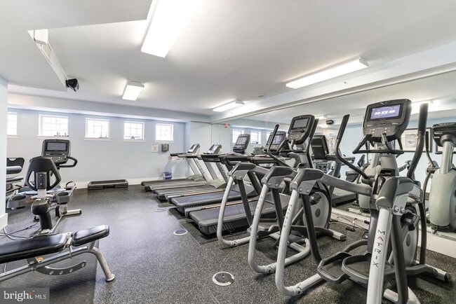 Building Photo - 555 Massachusetts Ave NW