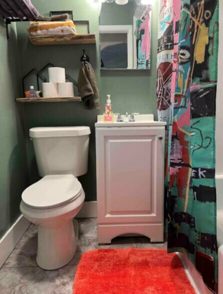 Building Photo - 822 N Euclid Ave