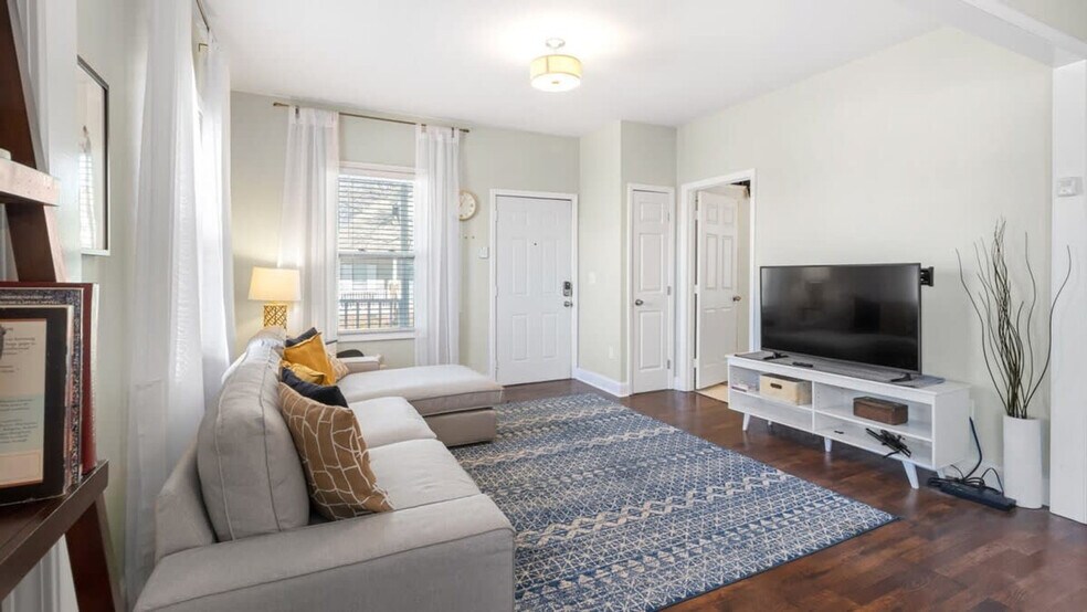Building Photo - 335 Katonah Ave