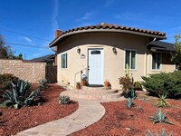 Building Photo - SILVER SPUR EXECUTED FAMILY HOME