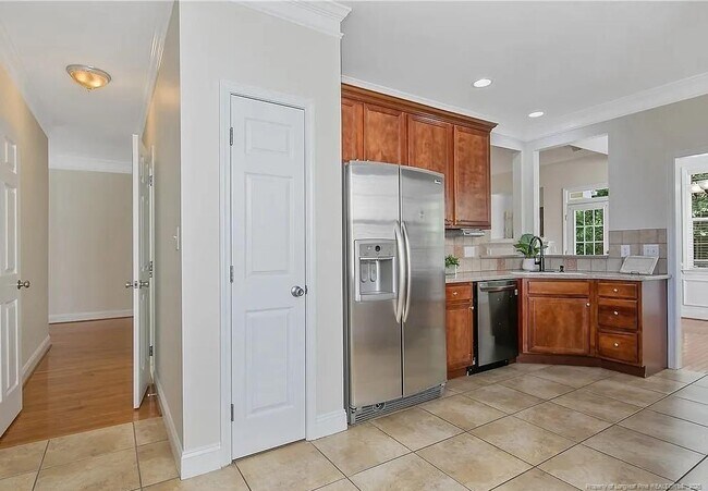 Building Photo - 177 Lamplighter Way