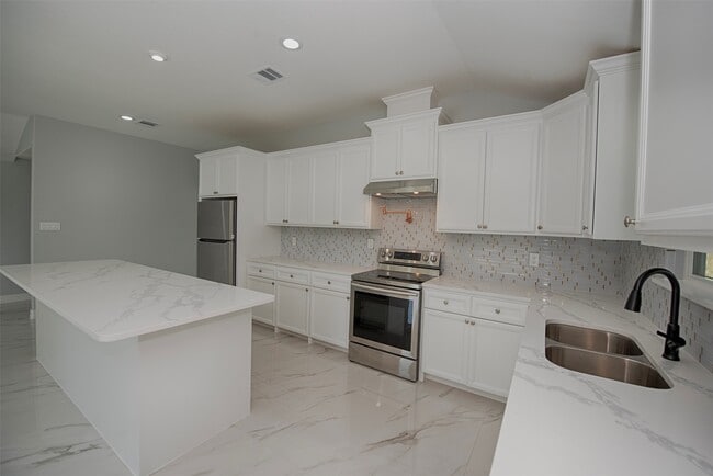 Building Photo - 13235 Rampchester Ln