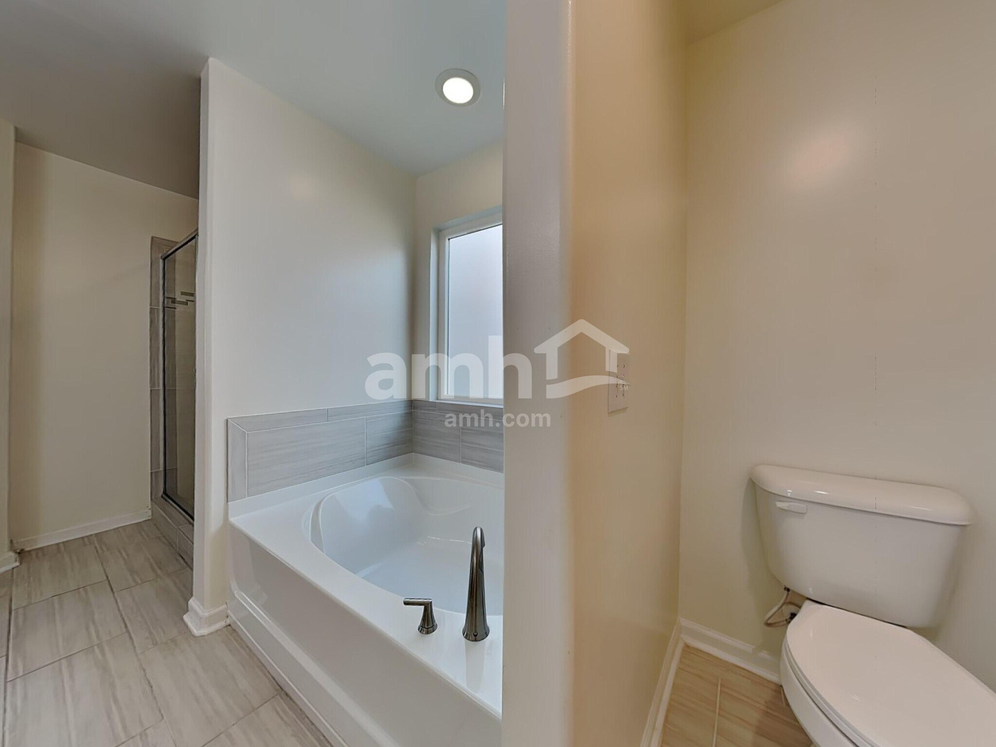 Building Photo - 4 Buxton Ave