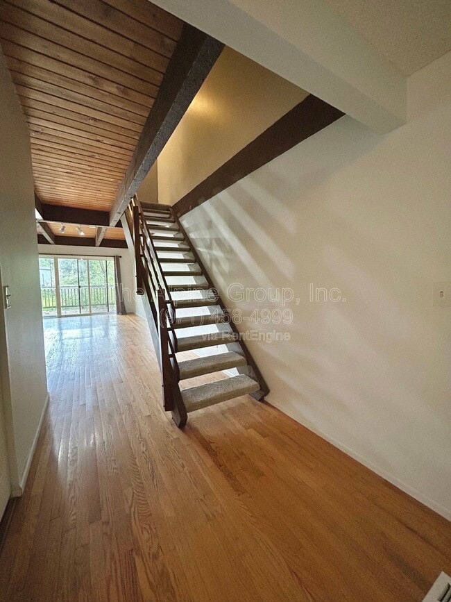 Building Photo - 4905 SW 152nd Ave