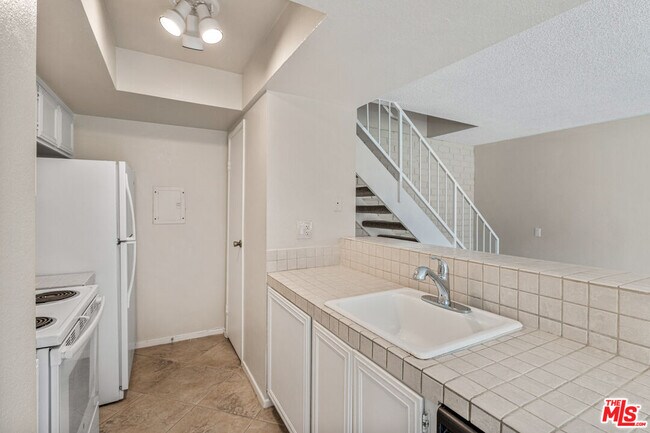 Building Photo - 72669 Eagle Rd