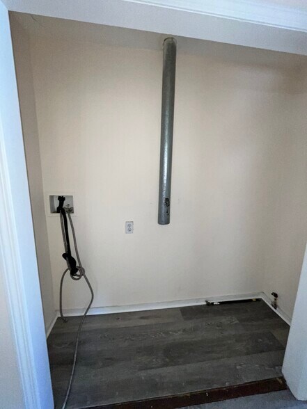 Building Photo - 27 Denmark St