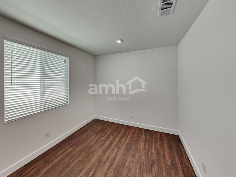 Building Photo - 106 Island Plumeria Ln